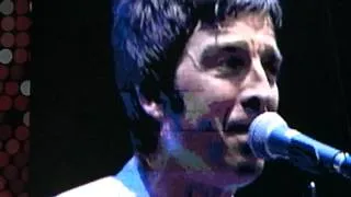 V Festival 2012 Noel Gallagher's High Flying Birds - Half The World Away (Live)