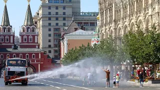 Палящее солнце раскаляет Москву. Как спастись во время зноя?