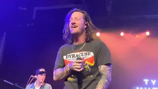 Tyler Hubbard “Everybody Needs A Bar” Minneapolis,Mn 4/27/23 HD