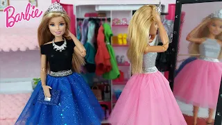 Play Barbie Dolls in DIY Doll Bedroom Dress Up Dolls