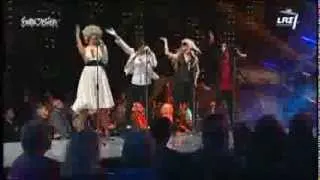 VIG Roses performed the 2001 entry "You Got Style" (2013)