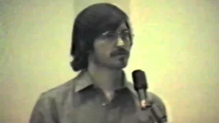 Steve Jobs rare footage conducting a presentation on 1980 (Insanely Great)