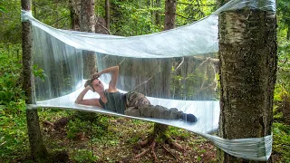 Amazing Bushcraft Tent made from Plastic Wrap!