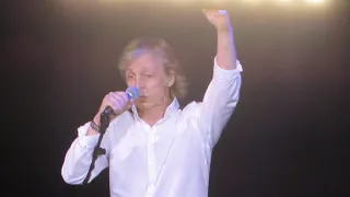 Paul McCartney Thanks Ringo at the end of their Iconic reunion at Dodgers Stadium 7-13-19