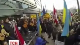 Евромайдан "Разом нас багато, Нас не подолати"