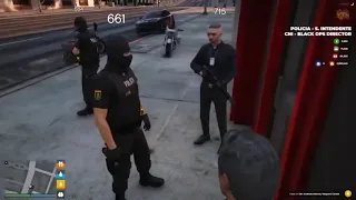 Momento en el que Conway se da cuenta de cómo el rehén se escapa del atraco 😂😂 . GTA ROLEPLAY