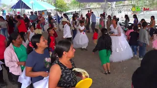 LOS RELEVANTES DE LA SIERRA EN SANTA ANA MIAHUATLÁN. BAILE DE PRIMERA COMUNIÓN