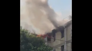 В Севастополе загорелась квартира на пятом этаже дома на улице Блюхера.