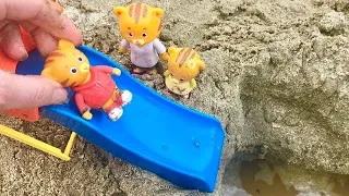 DANIEL TIGER Toys Slide Beach Sand Pool Video!