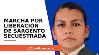 Familiares de la sargento Ghislaine Karina Ramírez realizaron velatón exigiendo su liberación