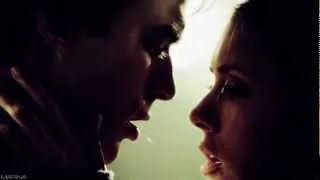 Damon & Elena || Kiss Me [4x07]