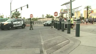 Crackdown at Welcome to Las Vegas Sign includes street food vendors, tourist photographers