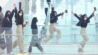 BLACKPINK “CUTE JUMP” (장난치며 인사해주는 블랙핑크) | 인천공항 • 비몽