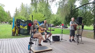 Дівчина з Коломиї  - Батя Розслабся (Брати Гадюкіни)  🎸 благодійний концерт на Лебединці, Рівне