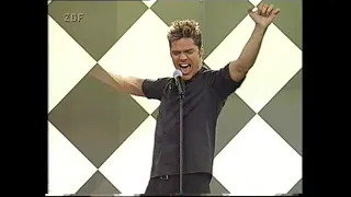 RICKY MARTIN - Livin La Vida Loca ('Wetten Dass' German TV 1999)