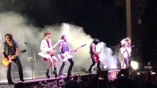 ALICE COOPER w/Nita Strauss and Lzzy Hale. "School's Out". Bethel Woods, NY. August 8, 2019