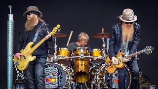 ZZ TOP - Gimme All Your Lovin ( 2007 Live)