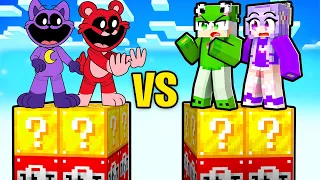 LUCKY BLOCK TOWER RACE VS SMILING CRITTERS in Minecraft!