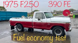 1975 Ford F-250- Fuel Economy mpg test - 390 FE V8 - Classic truck hauling