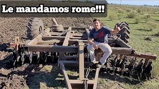 ROMEANDO un campo con el JOHN DEERE 7210, clavada a TOPE!!! - Mauro Francou