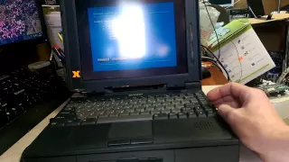Олдскульный ноутбук-динозавр Sharp PC-9000
