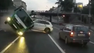 Truck Crash Compilation 2014 (Part 4)