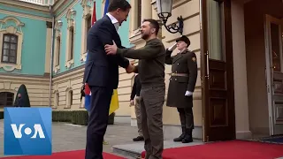 Zelenskyy Welcomes Dutch PM Rutte in Kyiv | VOA News