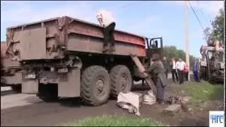 Омичи устроили свалку выше крыши собственного дома