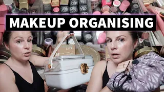 MAKEUP ORGANISING