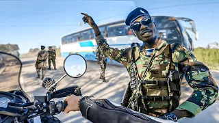 POLICÍA LO INTENTA...| África #123 | Vuelta al Mundo en Moto
