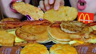 ASMR MCDONALD'S BREAKFAST FEAST! HOTCAKES & SYRUP, CRUNCHY HASH BROWN, BACON EGG CHEESE MCGRIDDLE 먹방
