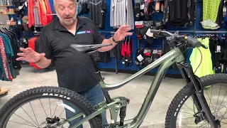 Ride like a pro on the all new Reign 2 29er Mountain Bike from Giant Bicycles