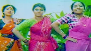 Hendthi Helidare Kelabeku-Kannada Movie Songs | Hendathi Helidare Video Song | Malashri | TVNXT