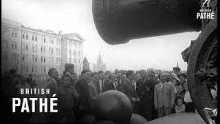 Wolves Visit The Kremlin Aka 'volki' In Moscow (1955)