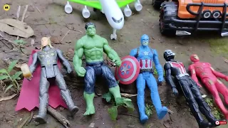 Mencari Mainan Pesawat Terbang Mobil Jeep Superhero Antman Thor Hulk Kapten Amerika Ironman TERBAIKK