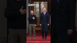 Президент Дуда вручил высшую награду Польши Орден Белого орла президенту Украины Зеленскому.
