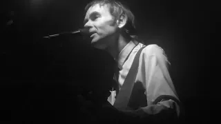 Thomas Truax performs "Save Me", Newcastle, April 2018