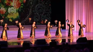 Башкирский танец с подносами
