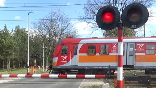 Railroad Crossing in Małe Radowiska #2 | Polish railroad crossing