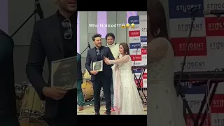 Mere Humnasheen Actors Hiba Bukhari and Ahsan Khan Fighting On Stage Make Fun Of Khajista Darakhzai