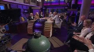 Green Egg voor barbecuekoning John de Mol  - RTL LATE NIGHT