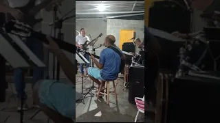 Ensaio com o nosso grupo musical.