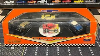 40th Anniversary 57 Chevy Hot Wheels set!!￼