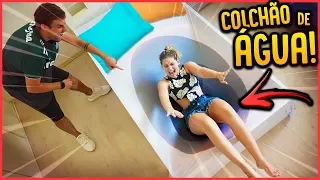 FIZ UM COLCHÃO D’ÁGUA E TROLLEI AS MENINAS!!!! - TROLLANDO AMIGAS [ REZENDE EVIL ]