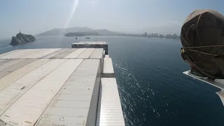 Handling a 175 meter containership