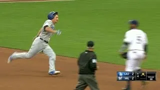 LAD@MIL: Seager blasts a triple to right