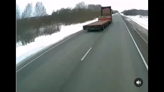 ВЗРЫВ КОЛЕСА У ФУРЫ | Explosion of a wheel at a truck