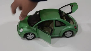 VW Volkswagen Beetle Die-Cast Unboxing & First Look | Tech Advisory