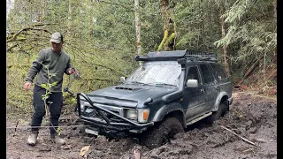 4WD stuck | 90s Toyota Hilux Surf