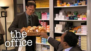 Dwight's Favors - The Office US